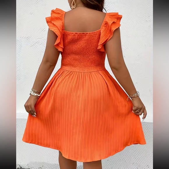 Plus size V neck butterfly sleeve ruffle dress - Picture 8 of 11